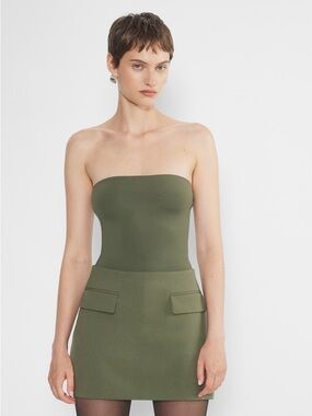 NWT Aritzia Babaton Olive Green Stationary Mini Skirt